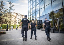 Estafa por teléfono a una empleada de un restaurante de Granada haciéndose pasar por el gestor del local