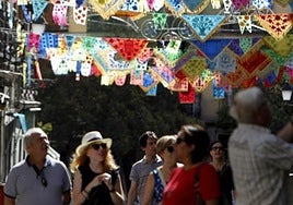 Cuando La Latina se viste de gala y se bebe la ciudad