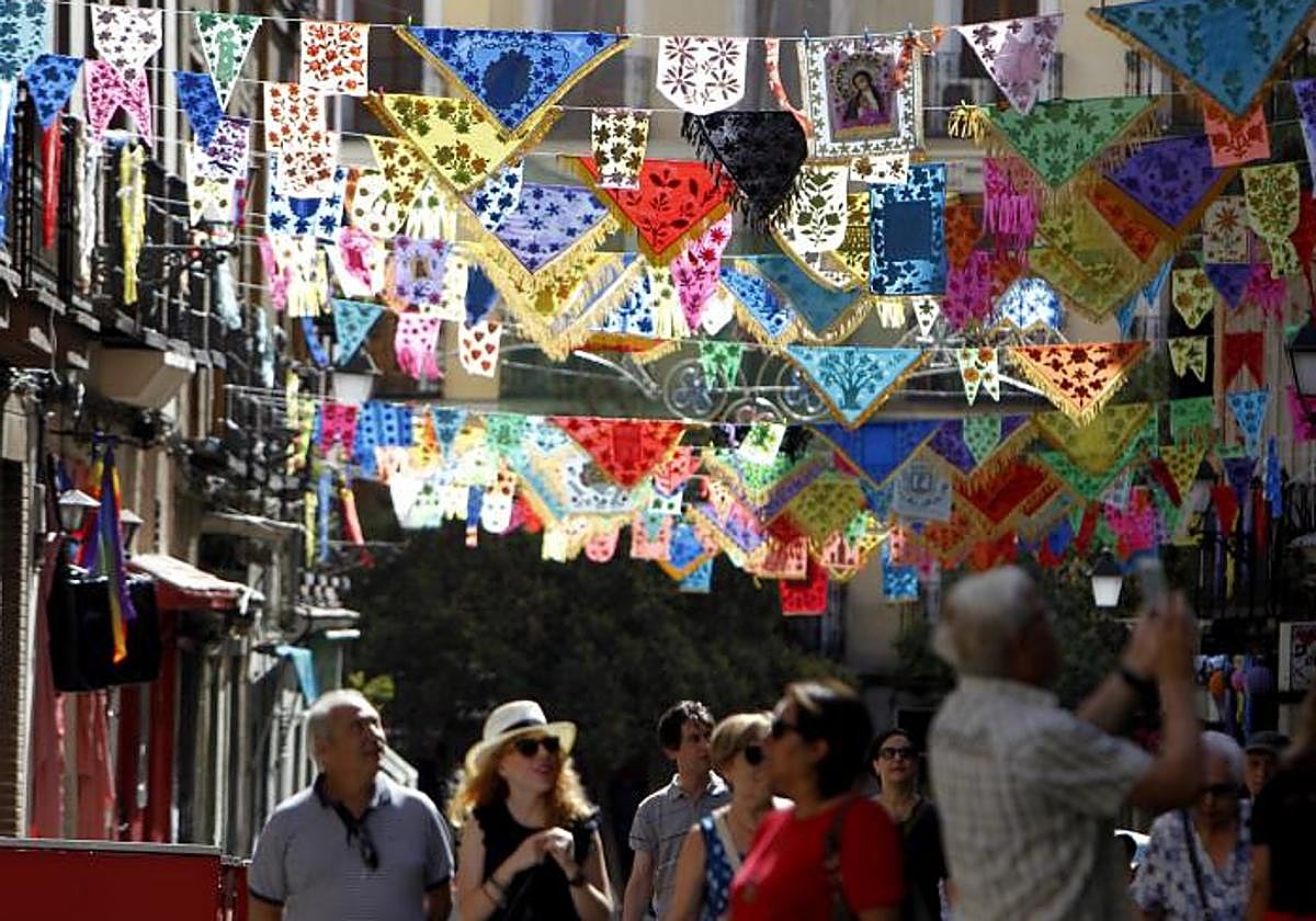 Ambiente por las calles del barrio de La Latina