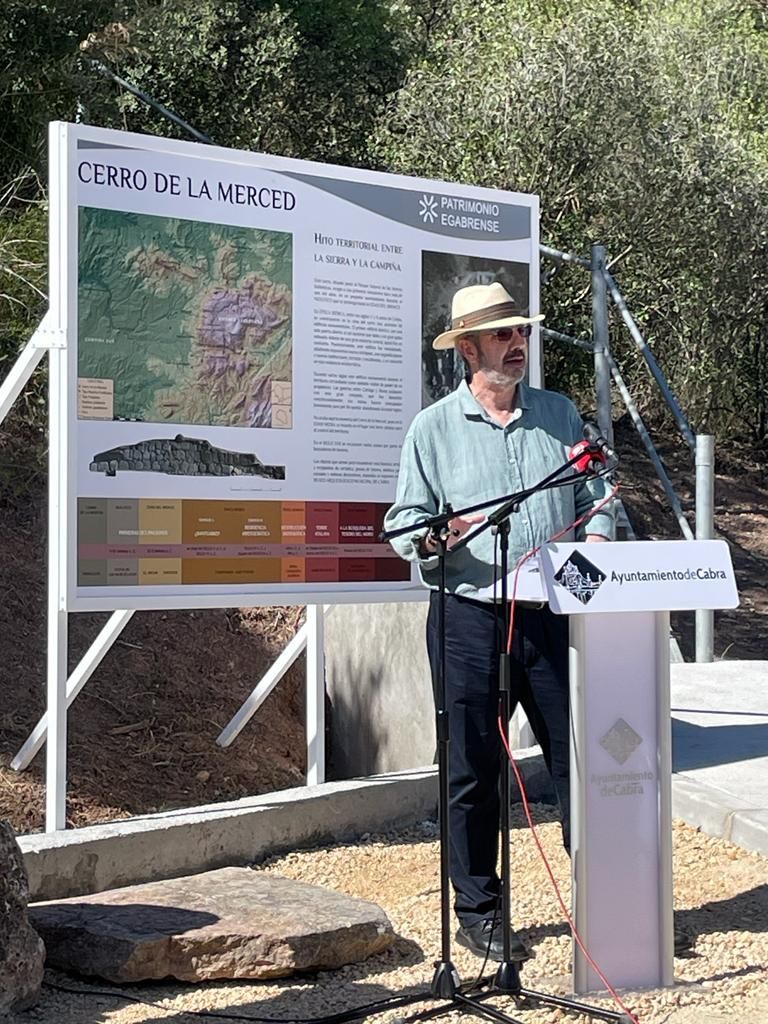 El arqueólogo Fenando Quesada en una comparecencia sobre el yacimiento
