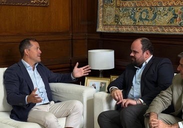 Los alcaldes de Toledo y Aranjuez comparten su preocupación por la crítica situación del Tajo