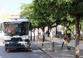 El recurso de IU no logra frenar el nuevo sistema mixto de limpieza viaria de Lucena