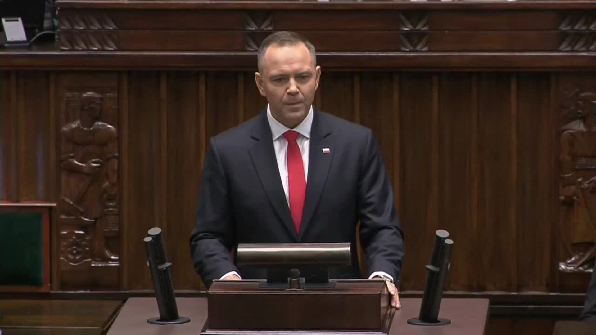El nuevo presidente de Polonia advierte en su discurso de investidura que luchará contra &quot;la inmigración ilegal&quot;