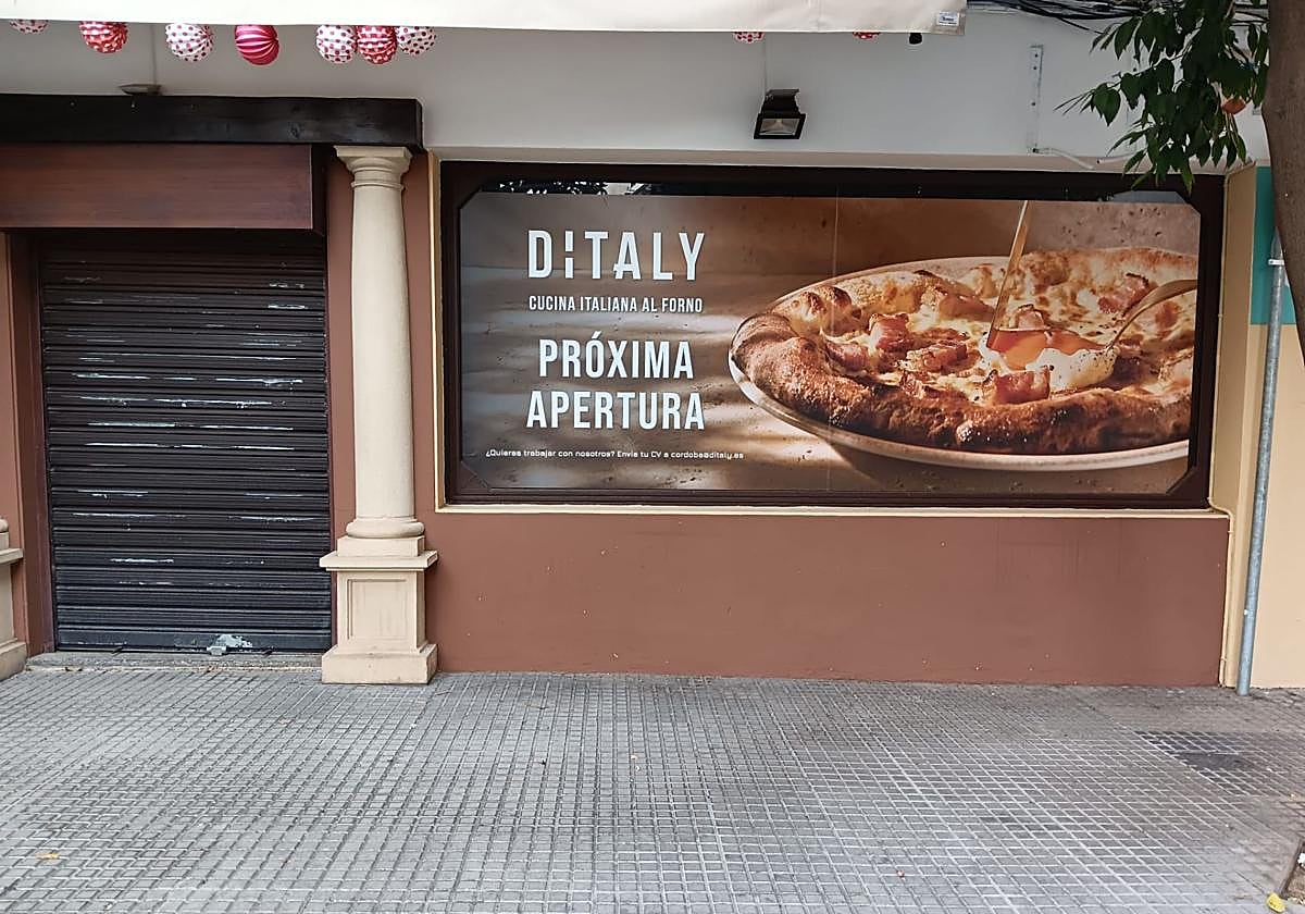 Anuncio de la apertura del nuevo restaurante Ditaly en la plaza de los Carrillos