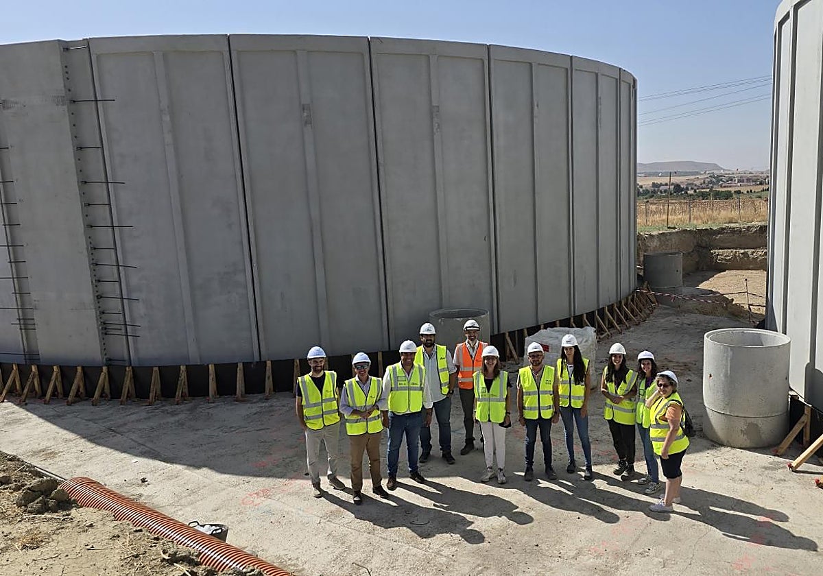 El nuevo depósito forma parte de las 14 actuaciones en materia de abastecimiento que Infraestructuras del Agua de Castilla-La Mancha está ejecutando en 2025