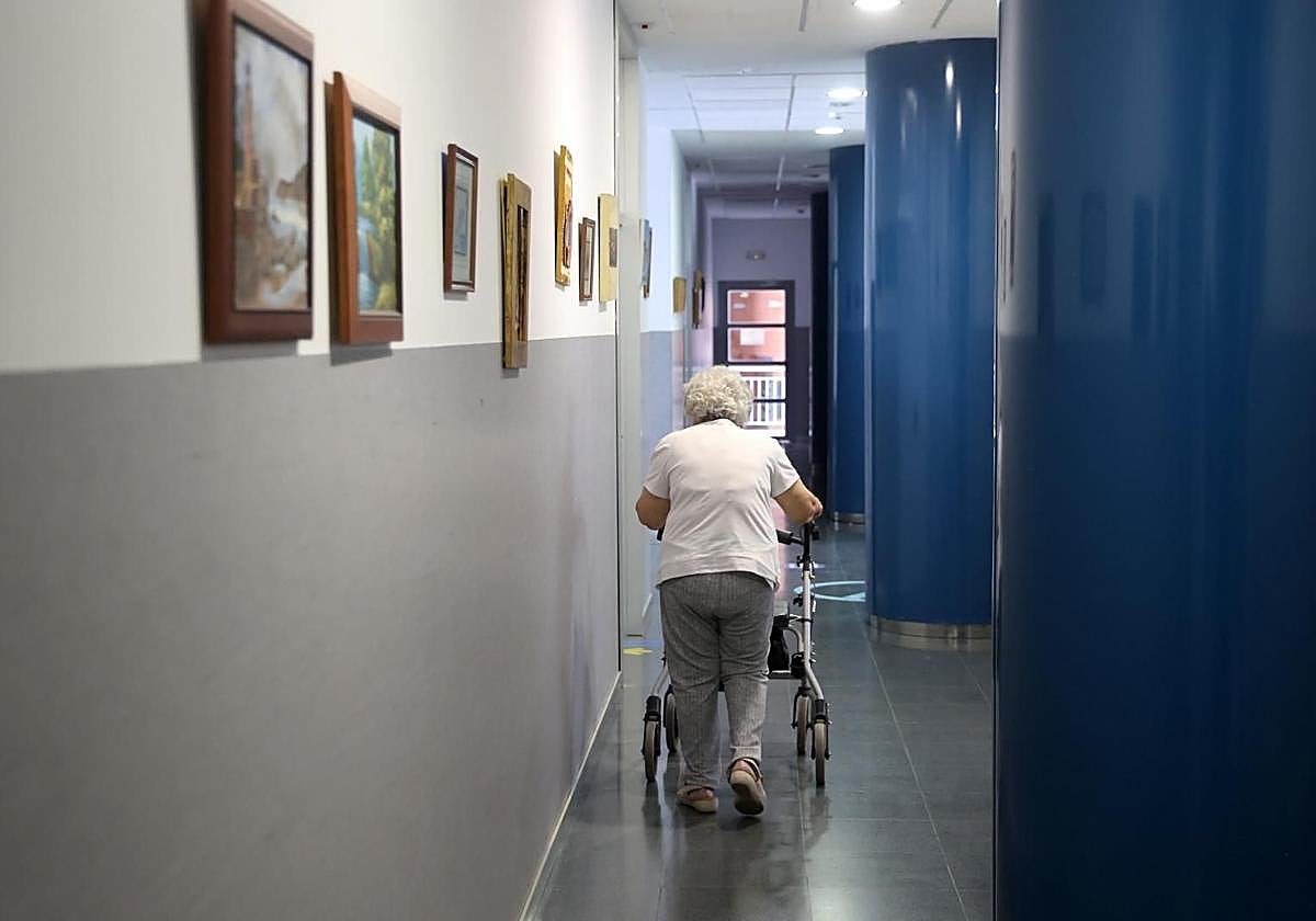 Los colectivos vulnerables, como las personas mayores, sufren más los efectos del calor extremo