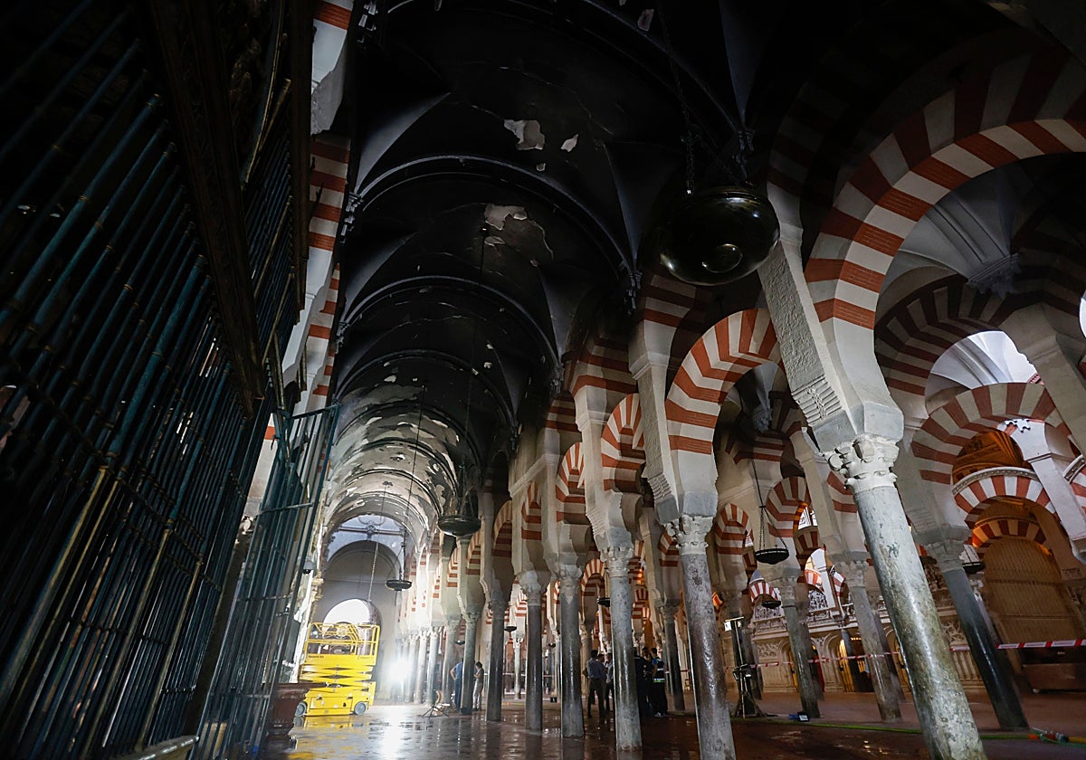 La zona afectada por el fuego en al Mezquita-Catedral de Córdoba