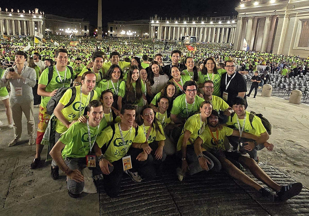 Los jóvenes cordobeses presentes en la Plaza de San Pedro del Vaticano