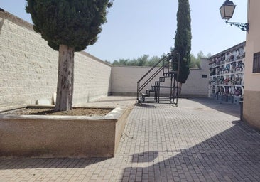 El cementerio de las Navas del Selpillar doblará su cifra de nichos