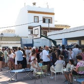 El incendio sobre las viviendas de Zahara de los Atunes