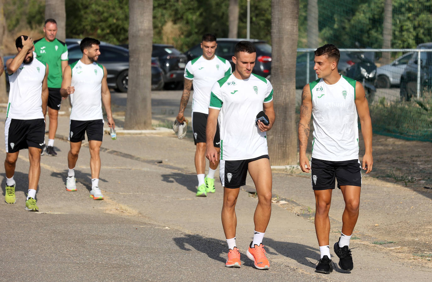 Las imágenes del Córdoba CF preparando ya su debú liguero en Gijón