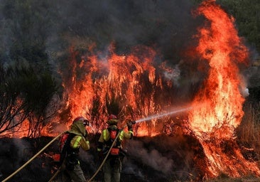 Orense se consume sin previsión de cuándo se podrá sofocar el fuego: los incendios activos arrasan ya 12.500 hectáreas