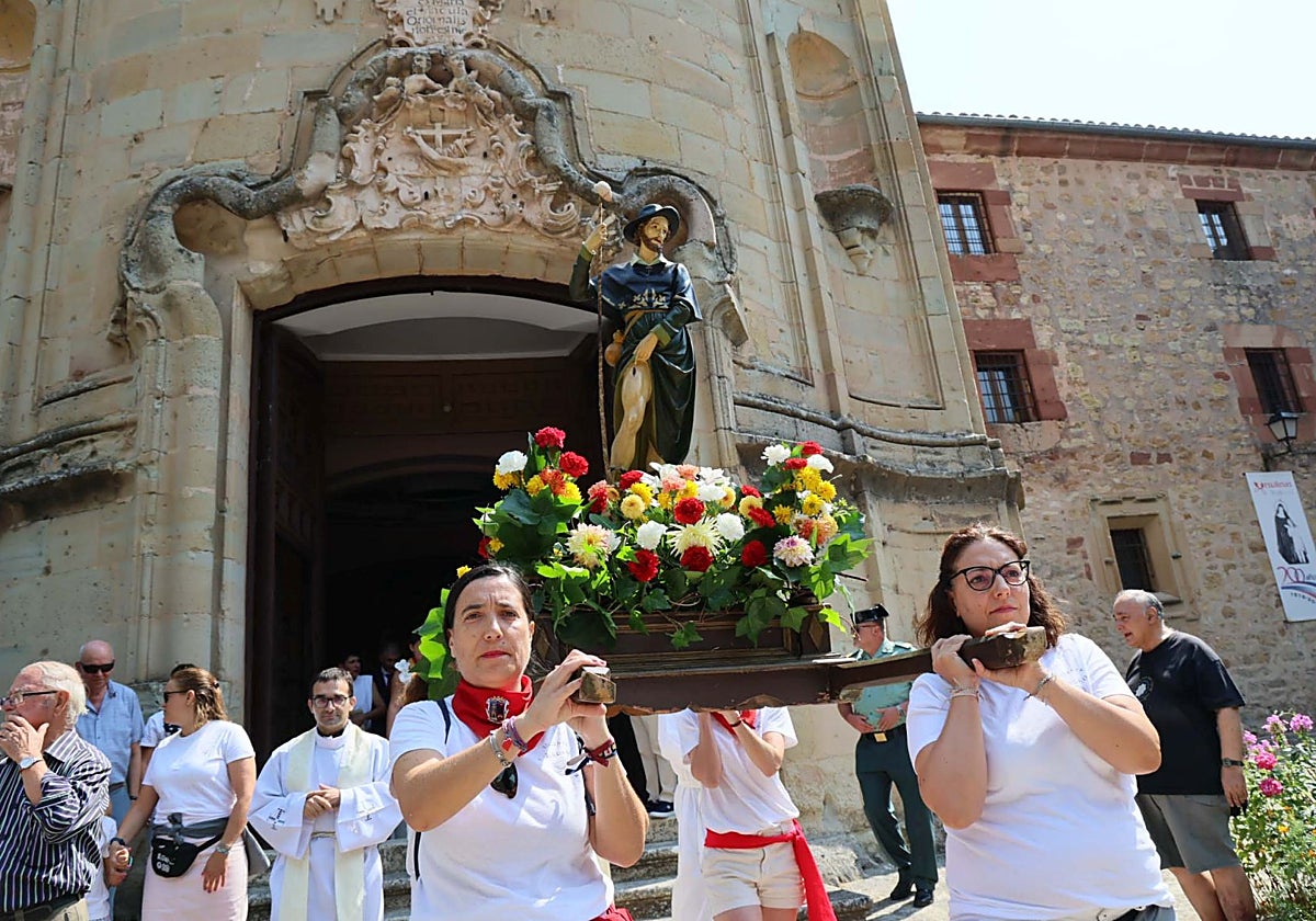 Según la tradición, San Roque fue clave para que la ciudad superase una grave epidemia
