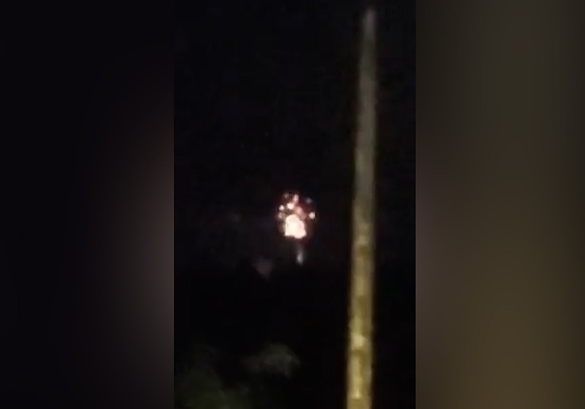 Imagen de los fuegos artificiales lanzados