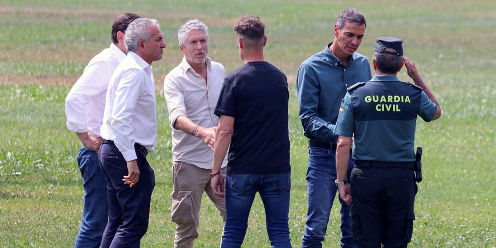 Pedro Sánchez se blinda en las zonas afectadas por el fuego: incendios desde la pantalla y una visita a León sin periodistas