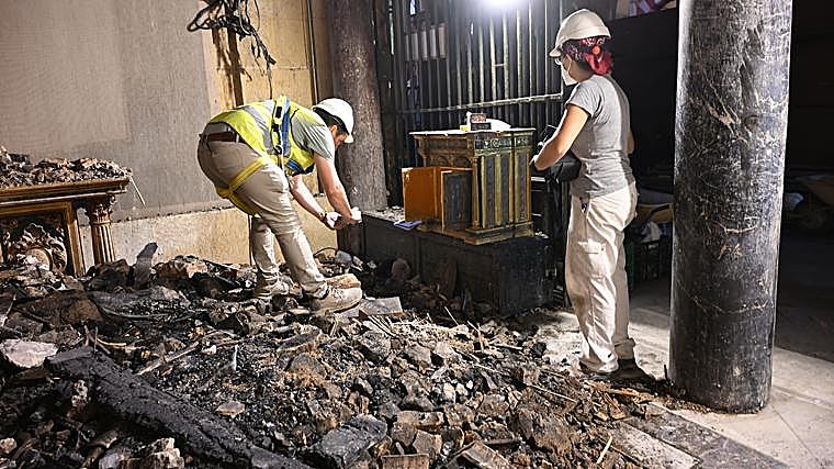 Imagen de los trabajos de emergencia en la Mezquita-Catedral de Córdoba