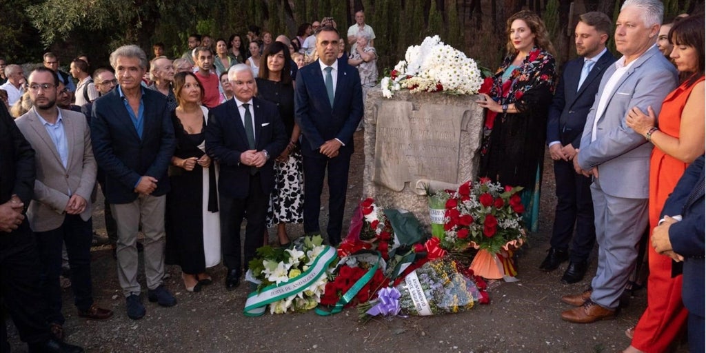 El homenaje anual a Lorca en Alfacar reivindica a un poeta «más vivo y presente que nunca»