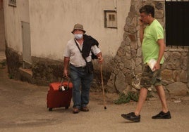 Aumentan las evacuaciones en Sanabria ante el avance de las llamas: «Hay mucho nerviosismo»