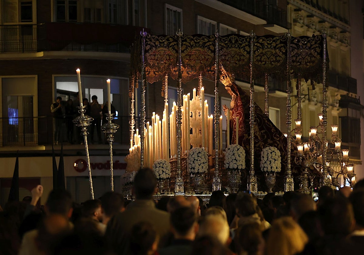 Nuestra Señora Reina de los Mártires, poco después de salir de San Hipólito