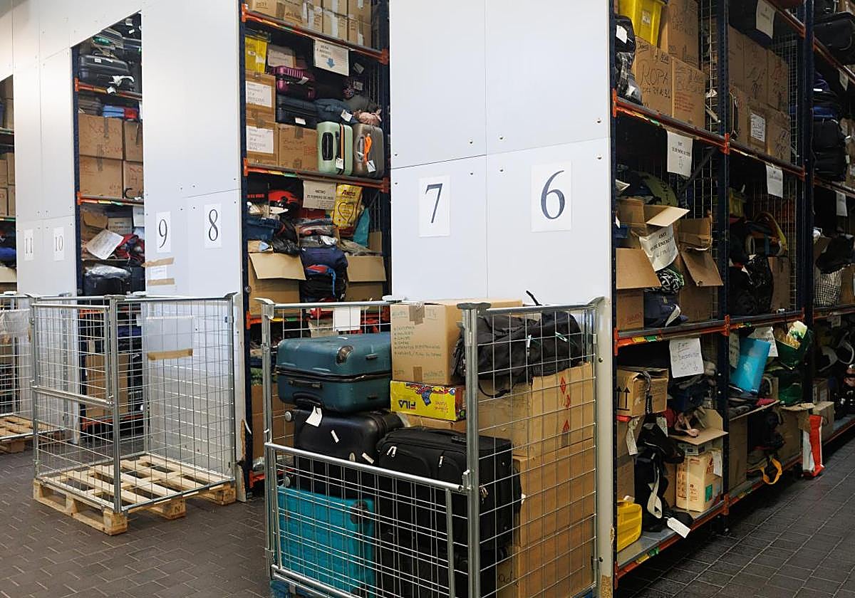 El almacén de la Oficina de Objetos Perdidos del Ayuntamieto de Madrid
