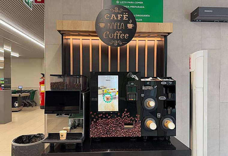 El servicio de café recién hecho de Mercadona comienza a llegar ya a muchas de las tiendas españolas