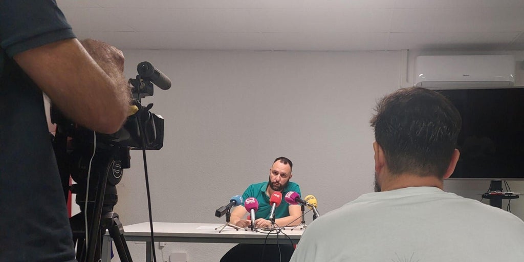 Concentración para reivindicar que se construya la estación de tren Madridejos-Consuegra