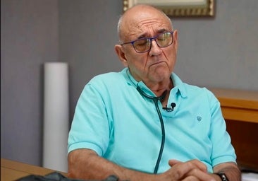 El médico que atiende al alcalde de Noblejas espera convencerle este viernes de que abandone la huelga de hambre