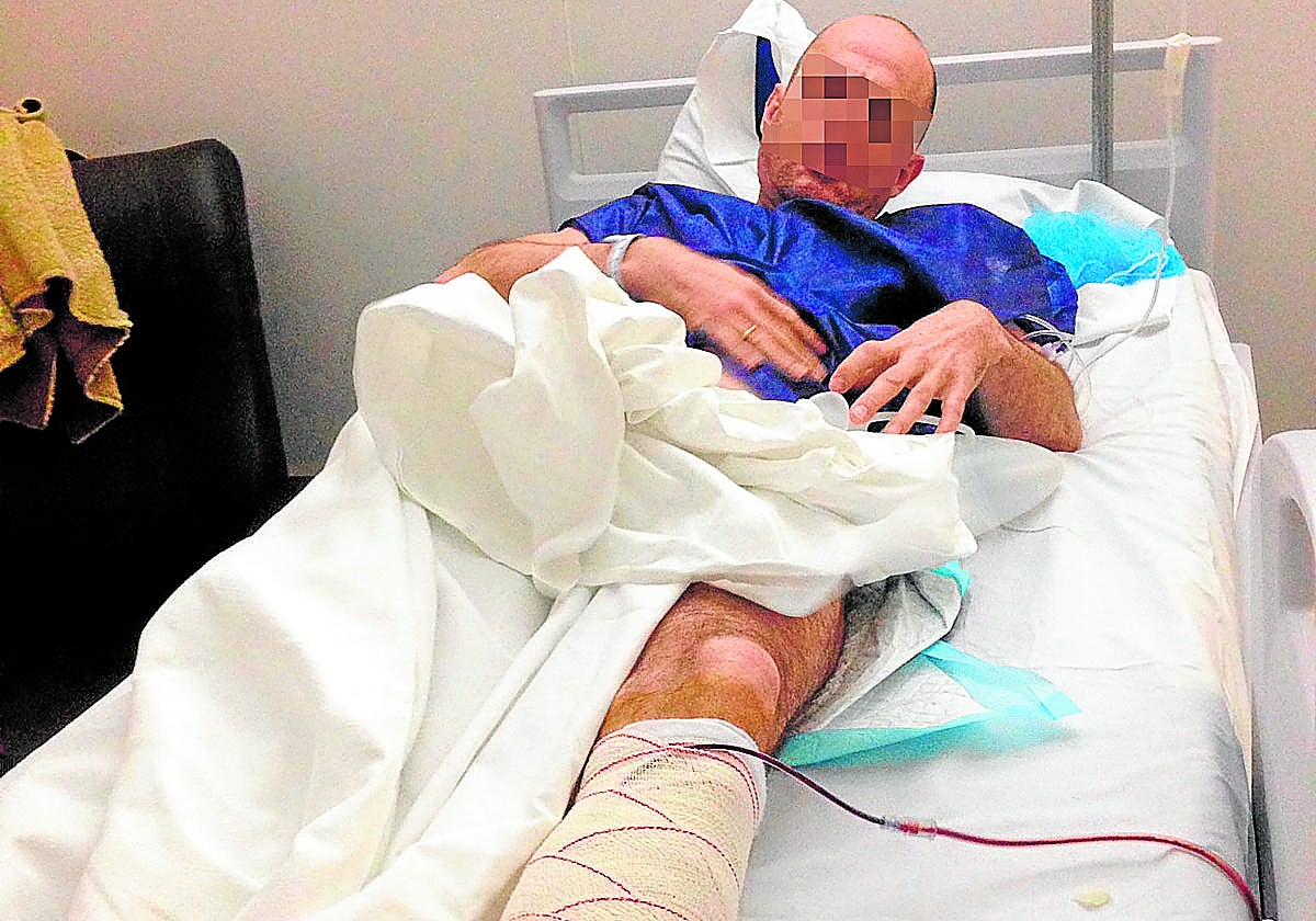 El exagente Daniel Flores, en el hospital tras la agresión