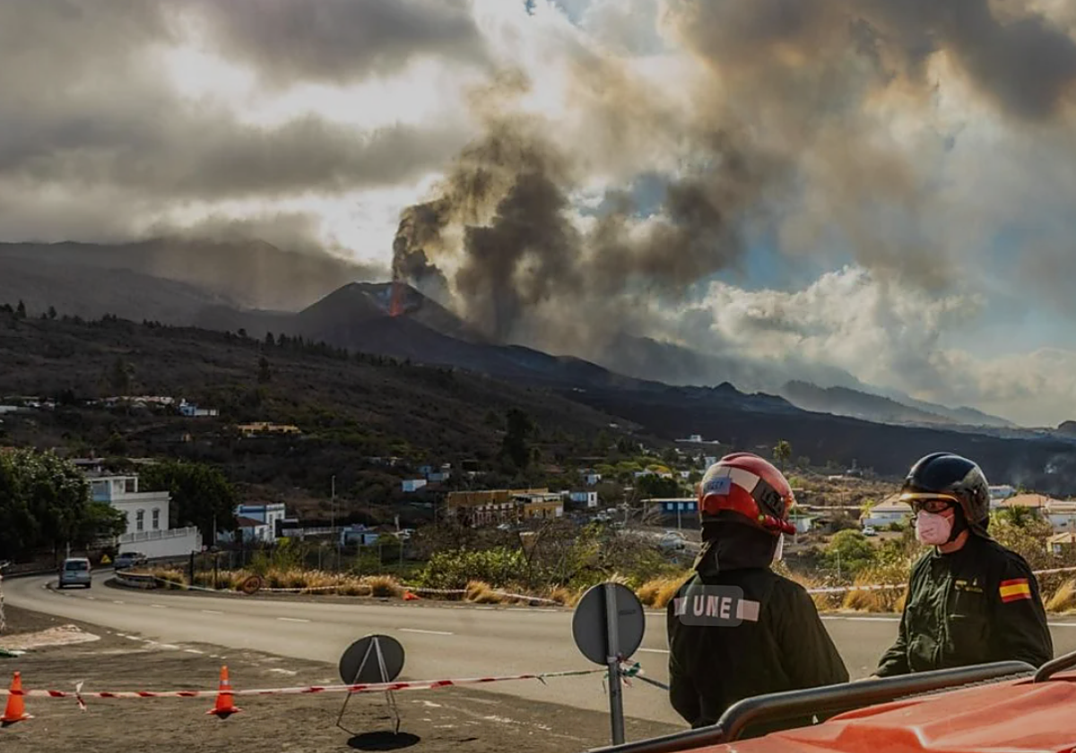 Robles insistirá en la petición de Canarias de usar el remanente para los afectados del volcán de La Palma