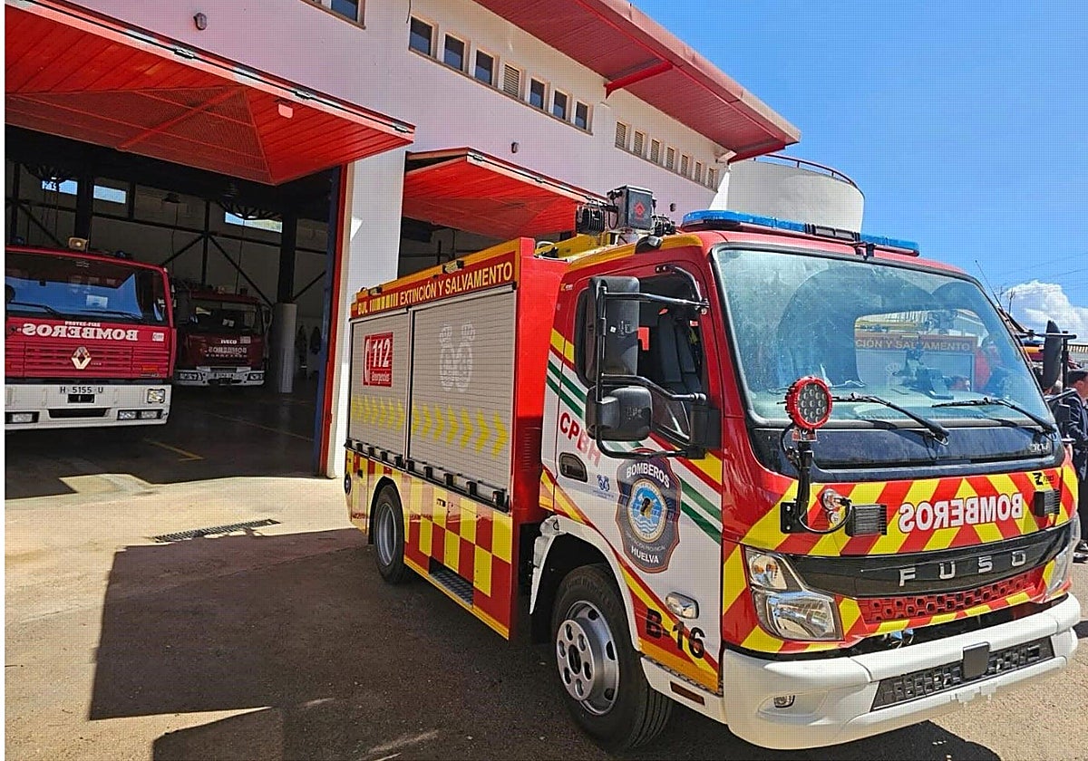 Un incendio afecta a una decena de chabolas en un asentamiento de Lepe