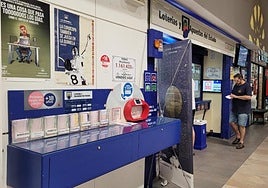 La Lotería Nacional deja en Córdoba, en Carrefour Zahira, un segundo premio este sábado