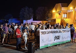 La lucha continúa: un centenar de personas piden que se construya la estación de tren Madridejos-Consuegra