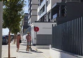 Denuncian el colapso en centros de salud próximos por la falta de ambulatorios en El Cañaveral