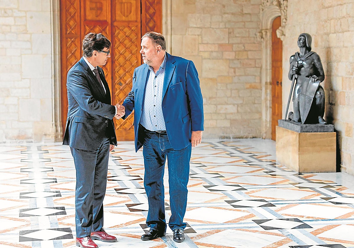 El presidente Illa, en una recepción al líder de ERC en el Palau de la Generaiitat
