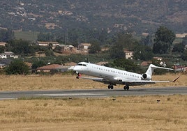 La Guardia Civil sigue la pista del piloto fantasma que abandonó una avioneta  en Fuente Obejuna
