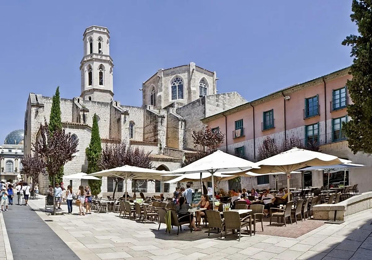 El municipio de Cataluña que vio nacer a Dalí y acoge una etapa de la Vuelta: dónde está y cómo llegar