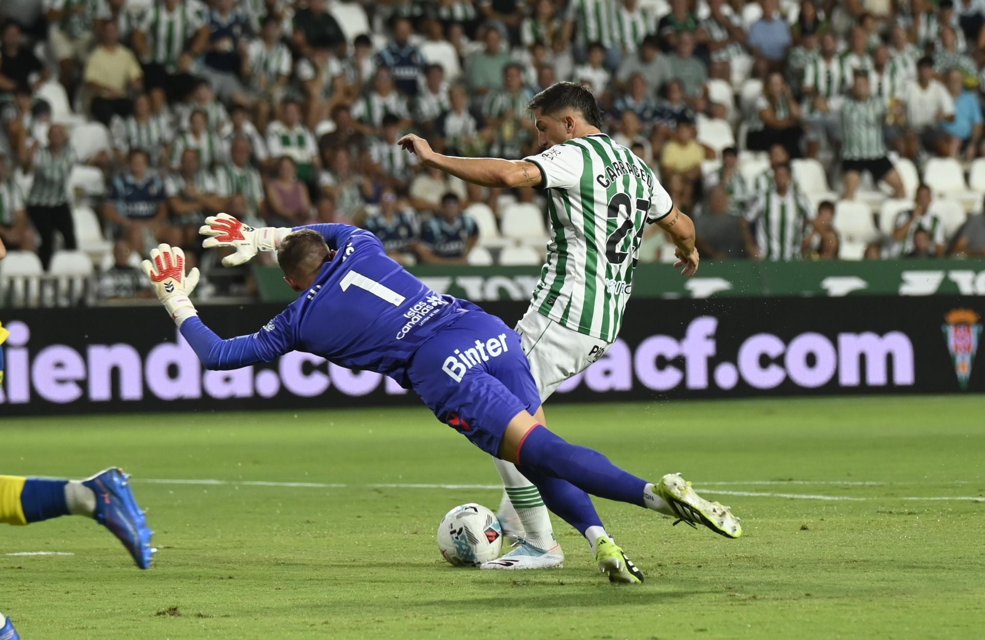 La dolorosa derrota del Córdoba ante Las Palmas, en imágenes