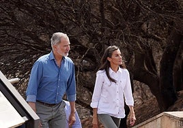 Los Reyes visitan Las Médulas, el Patrimonio de la Humanidad arrasado por las llamas