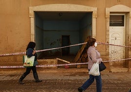 Alerta vecinal por la entrada de okupas en casas vacías tras la dana: «Nos da miedo»