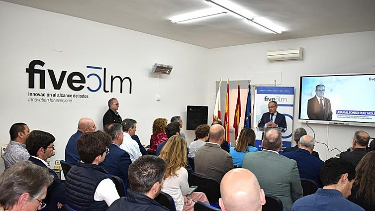 El Gobierno regional amplia a 100 las 'startups' que desarrollan sus proyectos en los cinco 'hubs' para emprendimiento digital