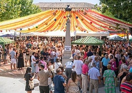 Gálvez celebra su 'Refresco' de Ferias y anima a acudir a unas fiestas «con una variedad total» hasta el 31 de agosto