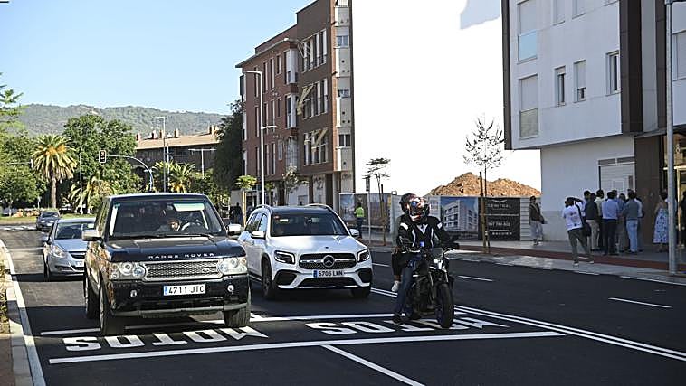 La avenida de Trassierra de Córdoba se abre al tráfico por completo después de 16 años de espera