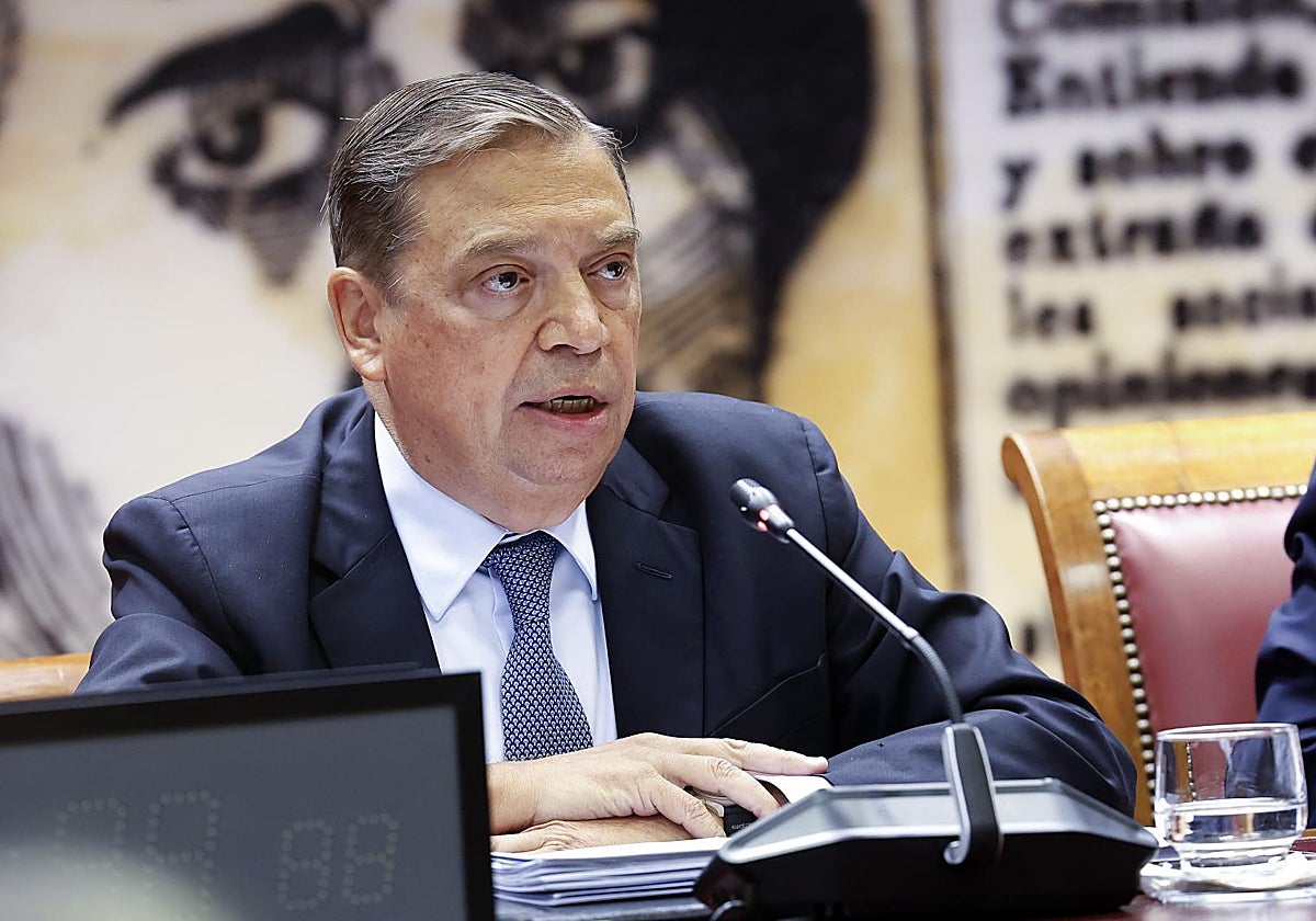 El Gobierno desfila por el Senado sin rendir cuentas por los incendios