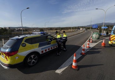 Dos muertos y un herido grave en un accidente en Vilanova: investigan al conductor por conducir drogado