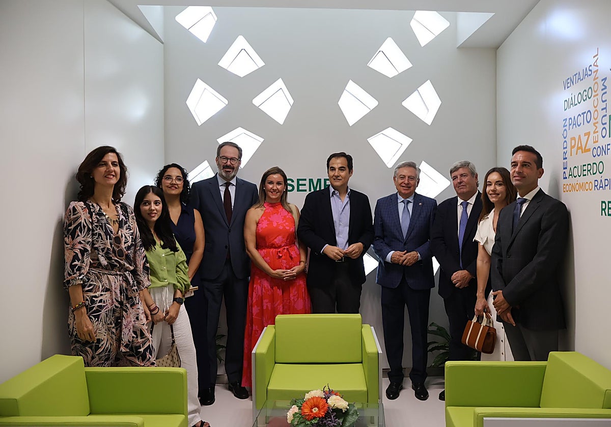 El consejero Nieto acompañado por representantes de la Justicia en el nuevo SEMPA