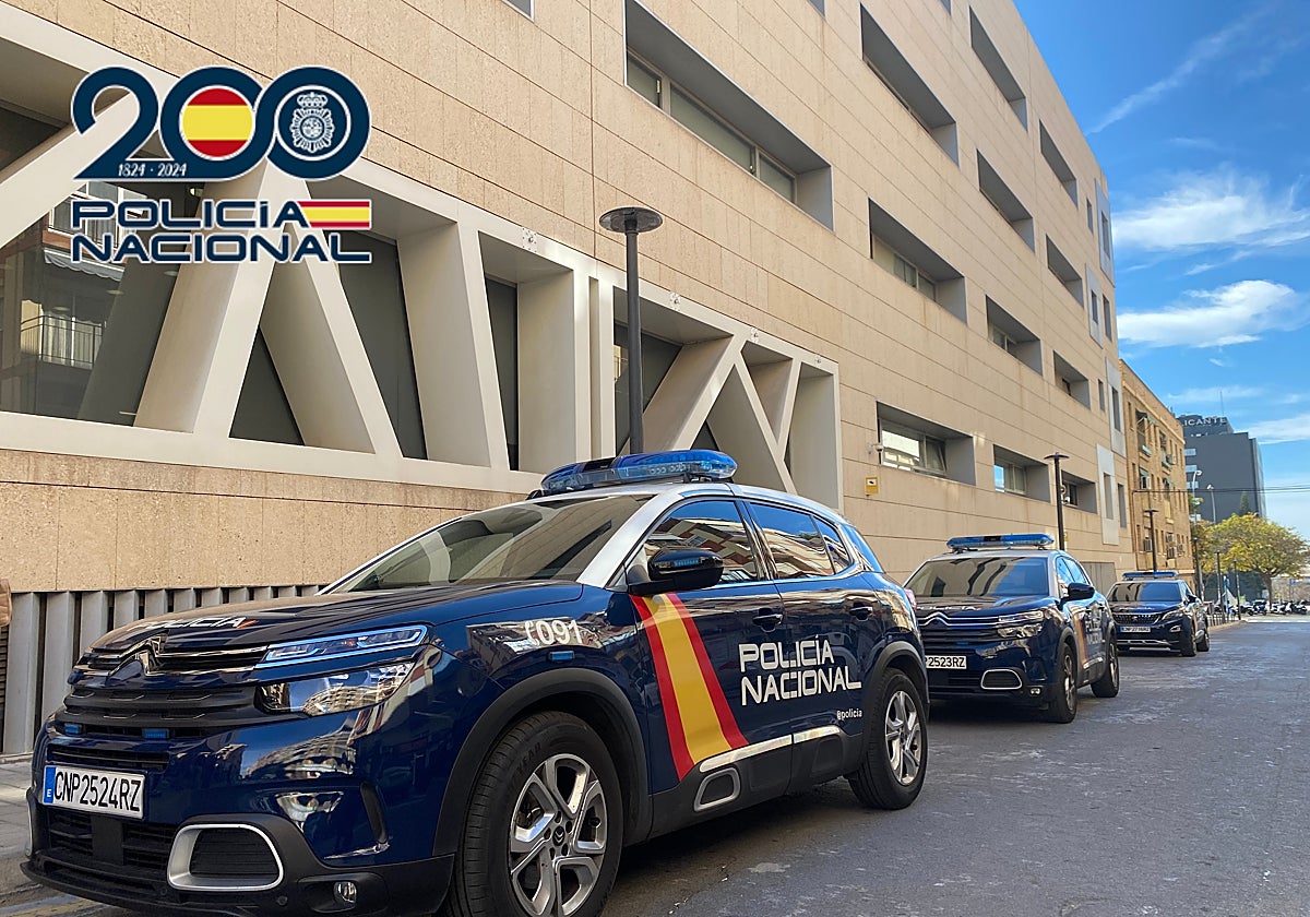 Imagen de archivo de un coche patrulla de la Policía Nacional