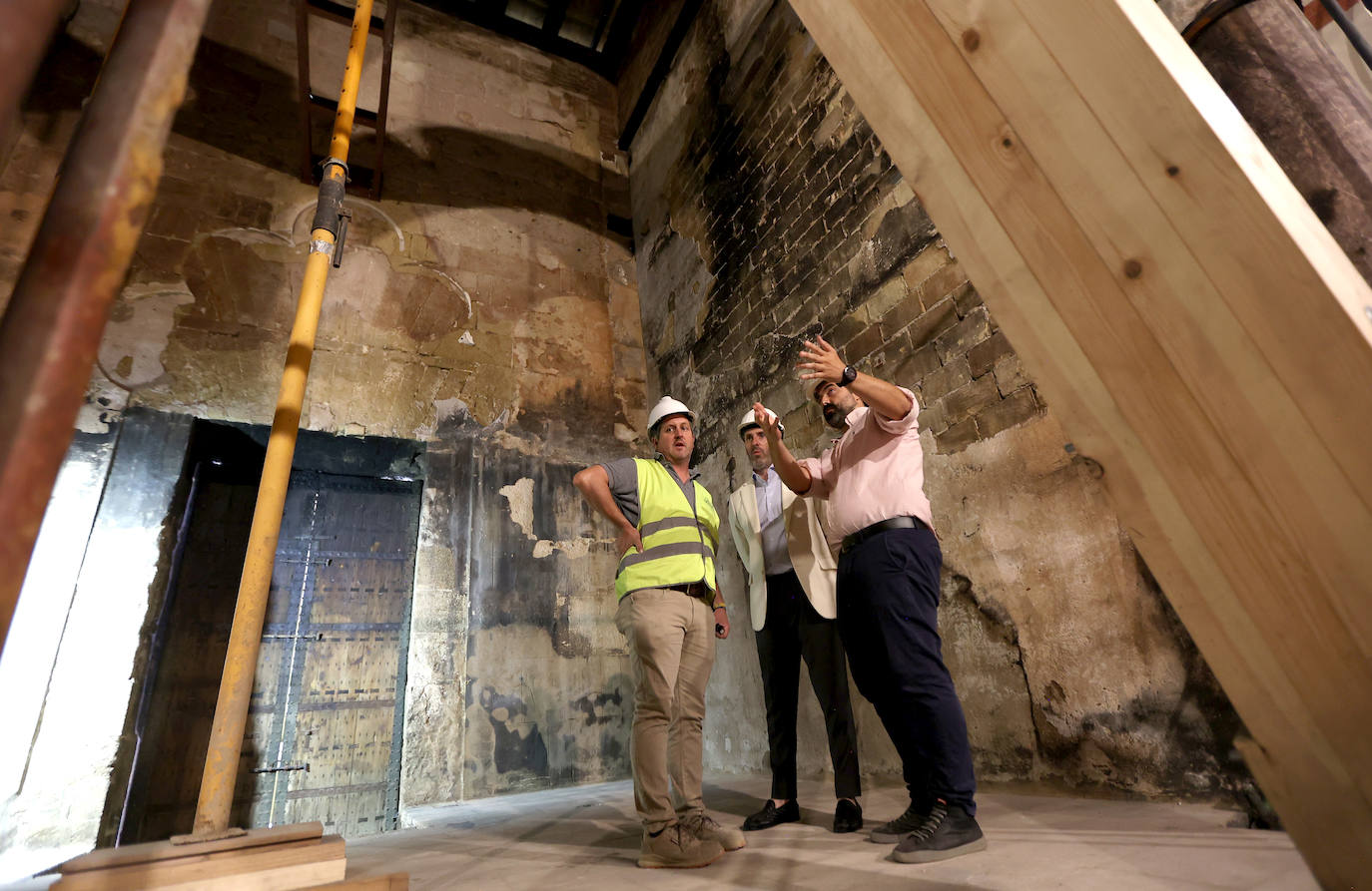 Los impactantes trabajos de emergencia en la Mezquita de Córdoba, en imágenes
