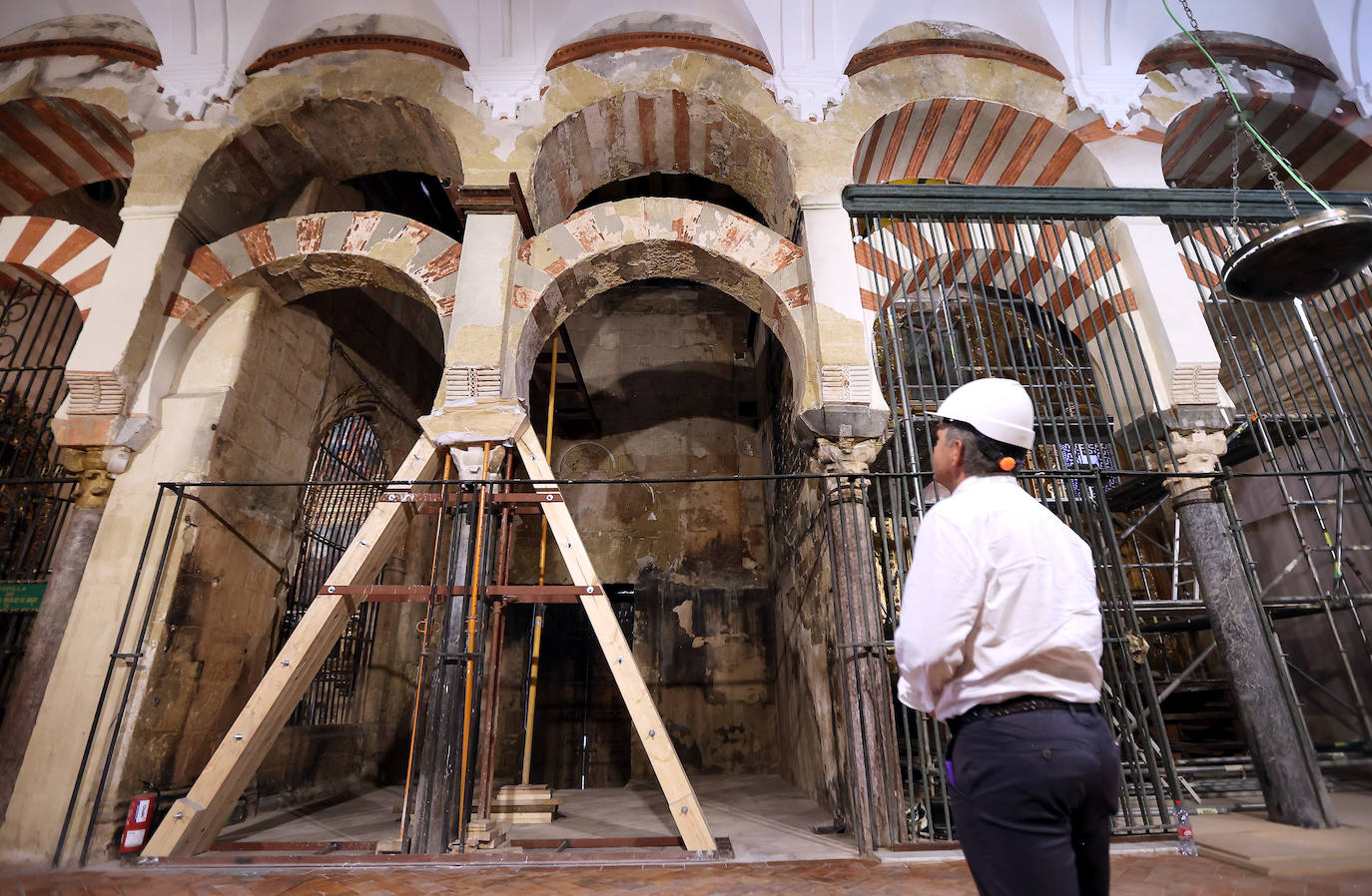 Los impactantes trabajos de emergencia en la Mezquita de Córdoba, en imágenes