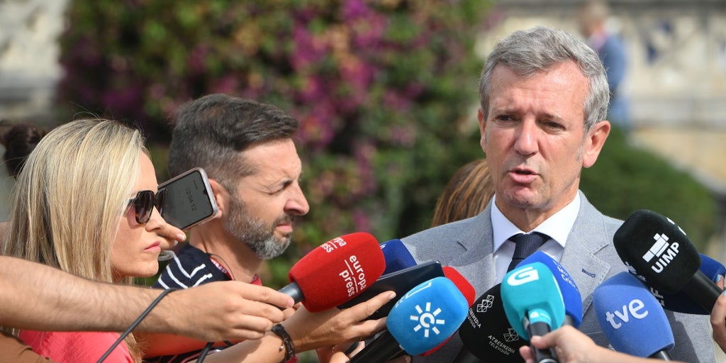 Alfonso Rueda afirma que la quita de deuda «es un pacto en dos fases para que Pedro Sánchez siga en Moncloa»