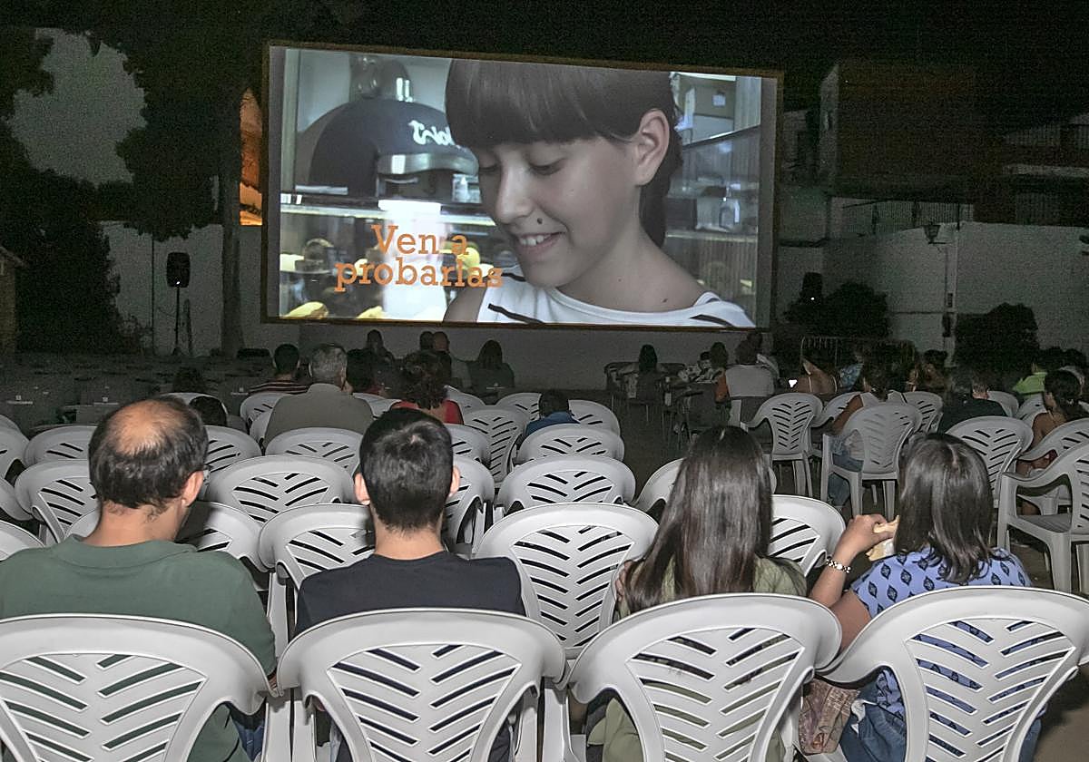 Proyecto en el cine de verano Delicias en agosto